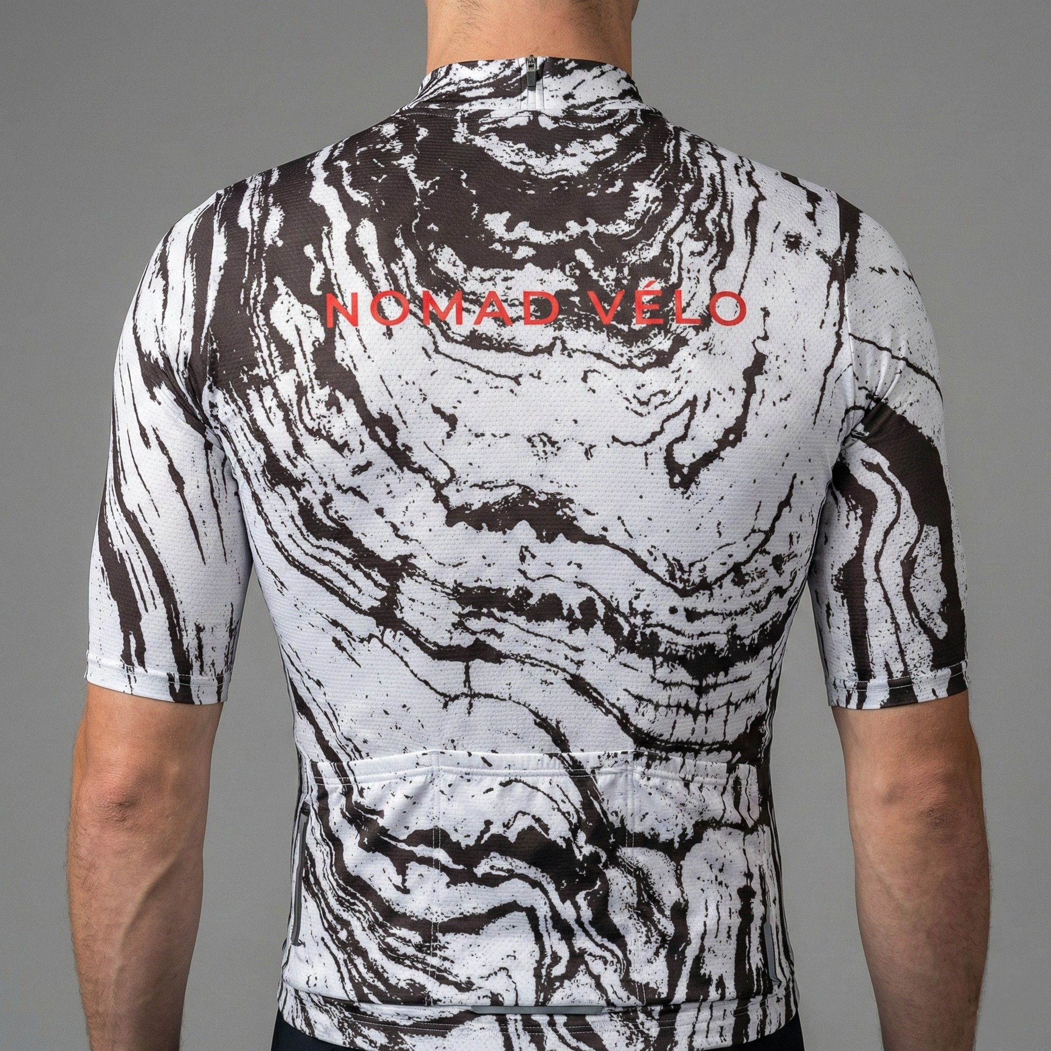 Cycling Strata Short Sleeve Jersey – Aero Fit Black Sleek Design Summer | Nomad Vélo