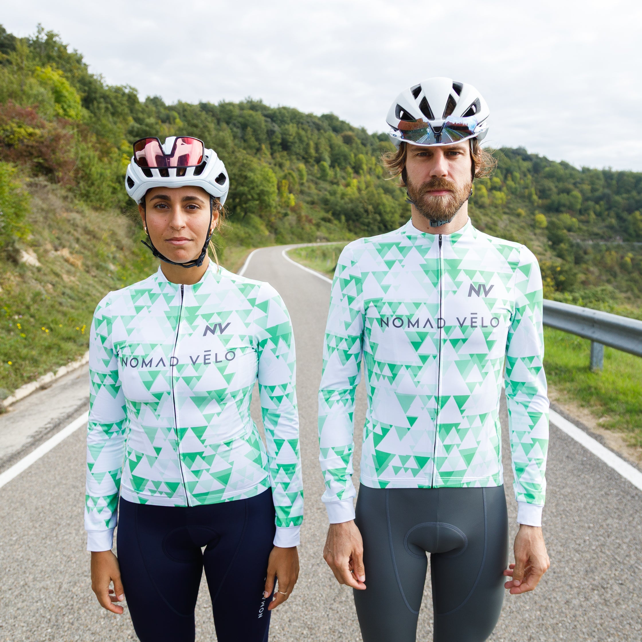 Cycling Green Geometric Long Sleeve Jersey – Aero Fit High-Performance Road | Nomad Vélo