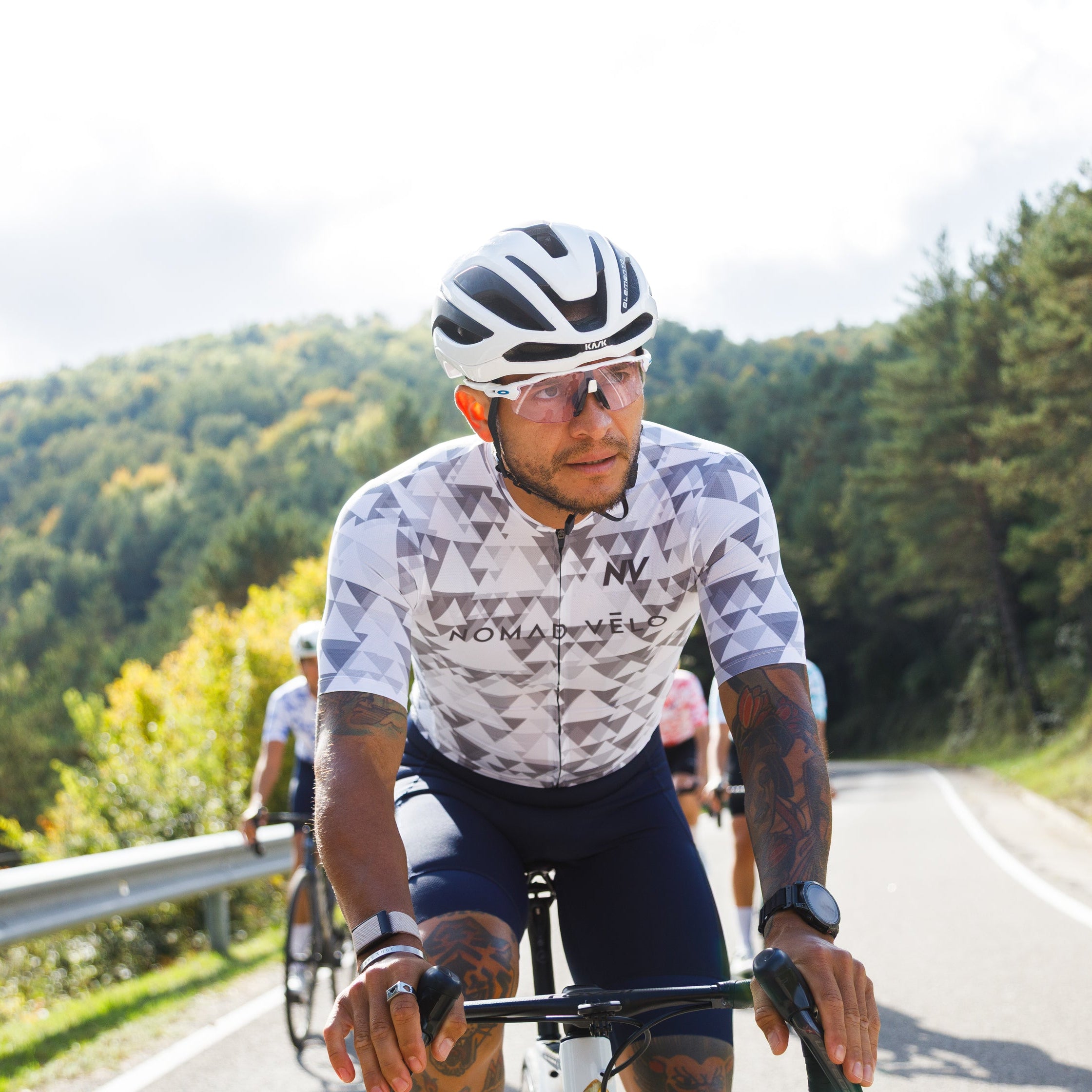 Grey Aero Cycling Jersey for Fast Rides - Geometric Jersey