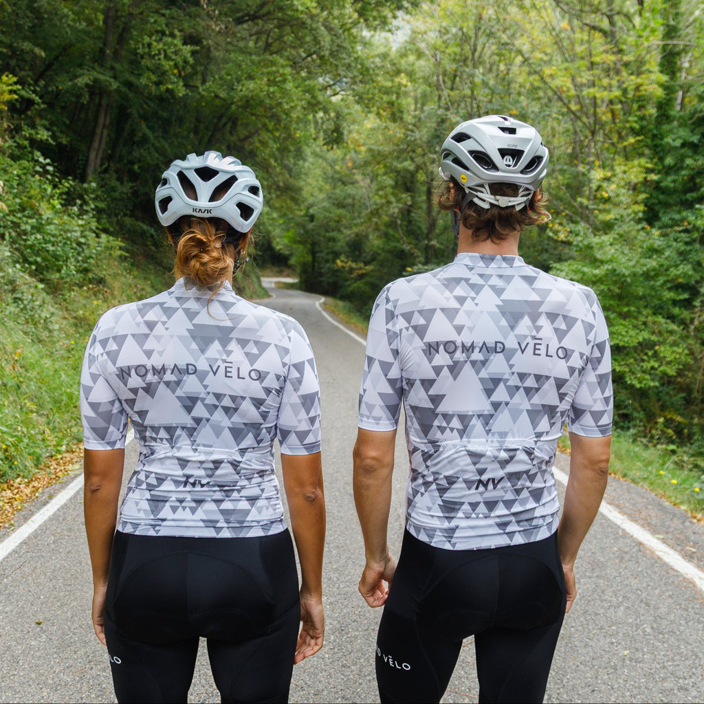 Grey Aero Cycling Jersey for Fast Rides - Geometric Jersey